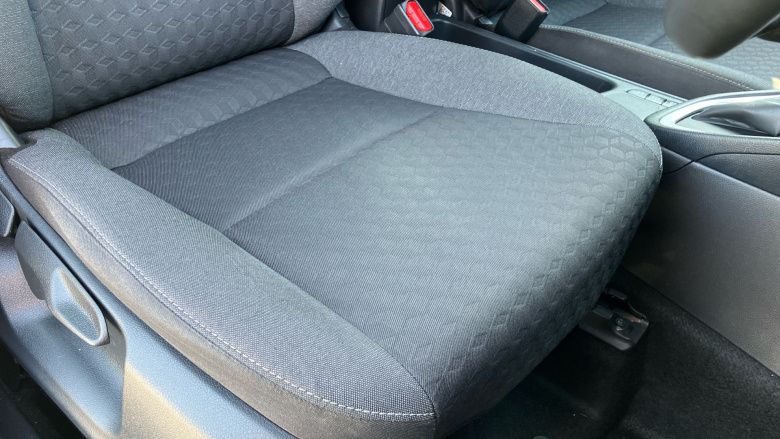 Toyota Yaris 1.5 Hybrid Icon 5dr CVT Hybrid Hatchback